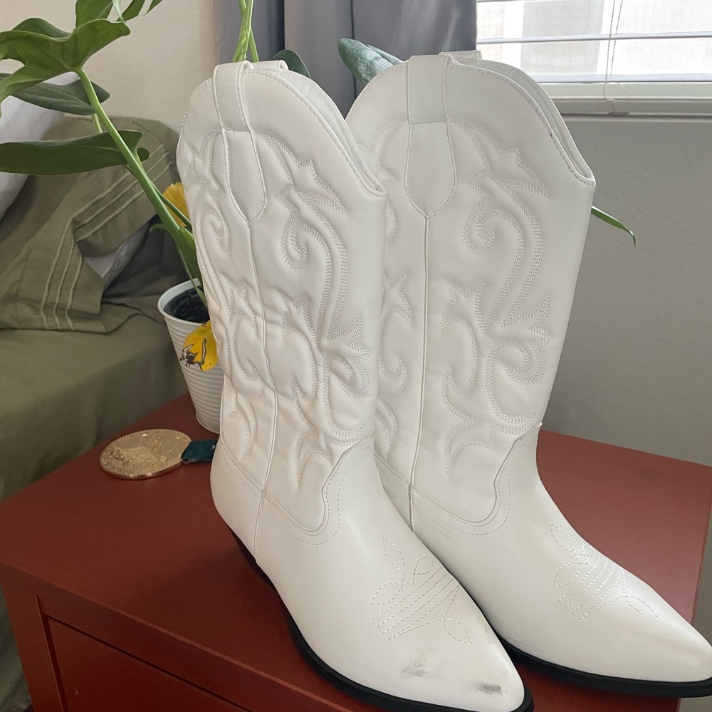 cowgirl boots